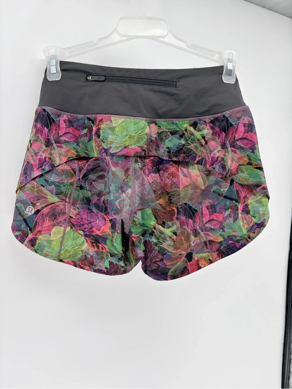 Lululemon Speed Up Mid-Rise Lined Short 4